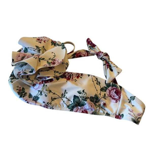 Antonio Melani Rosette One Shoulder Bungalow Collection Swim Top Style: AM525304 - Picture 4 of 14